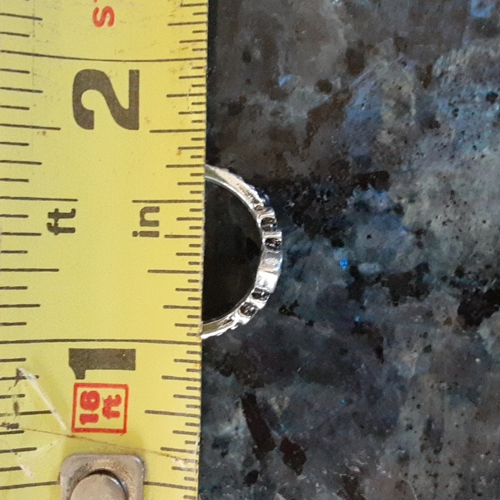 Really Pretty Vintage Silver Ring - image 3